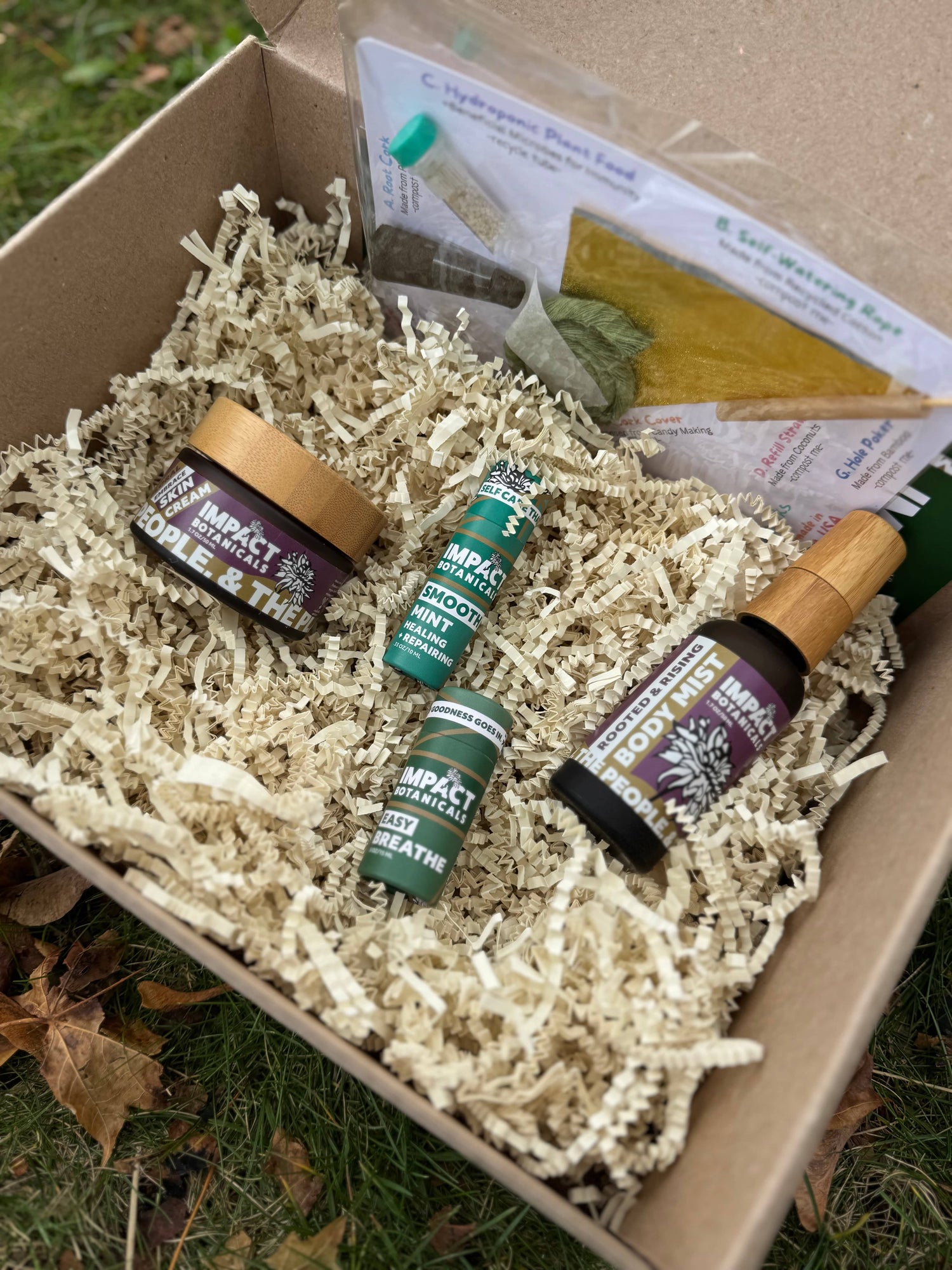 Holiday Bundle with Basil Bottle